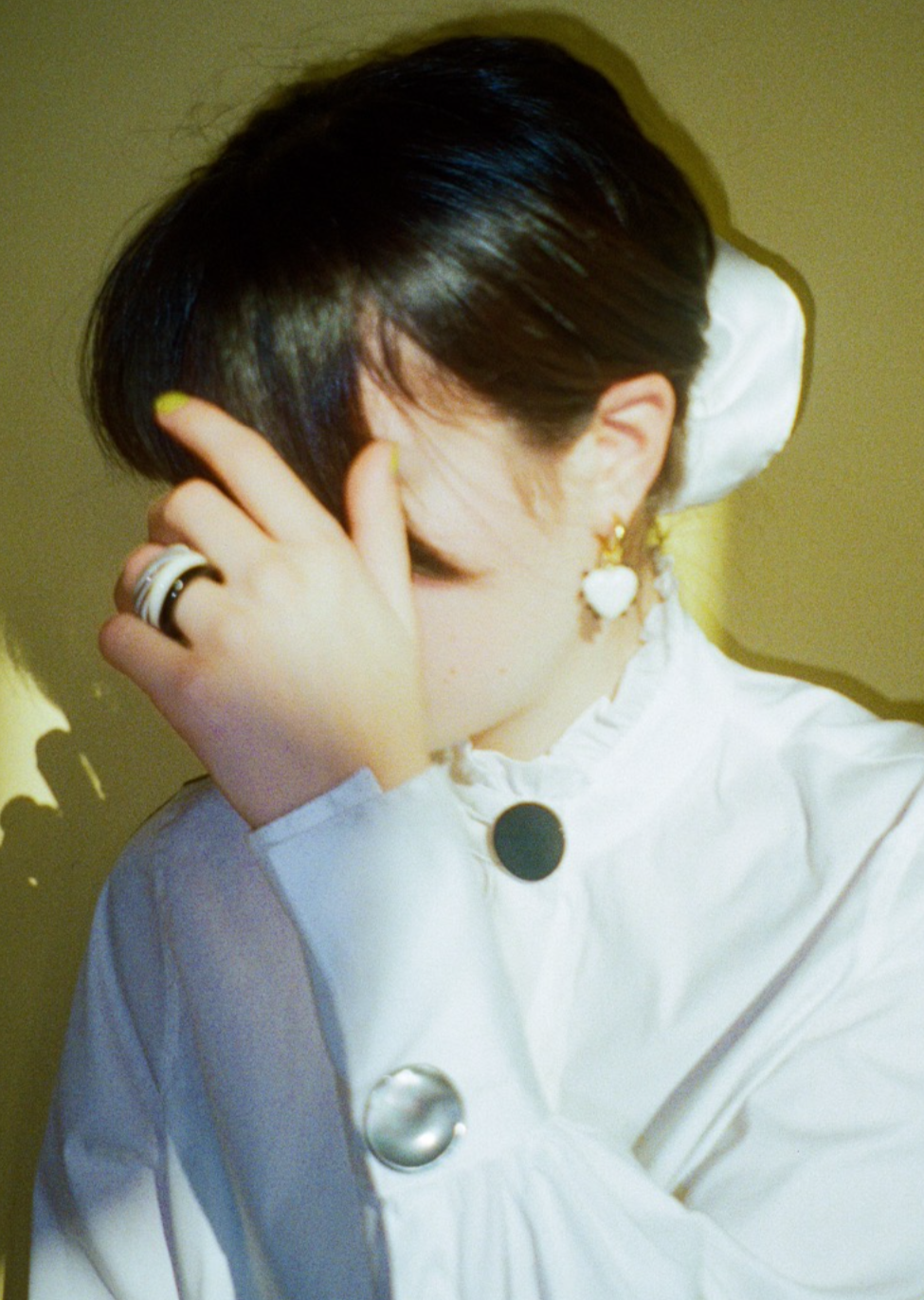 Milagros Heart Pierce / Ivory*Black