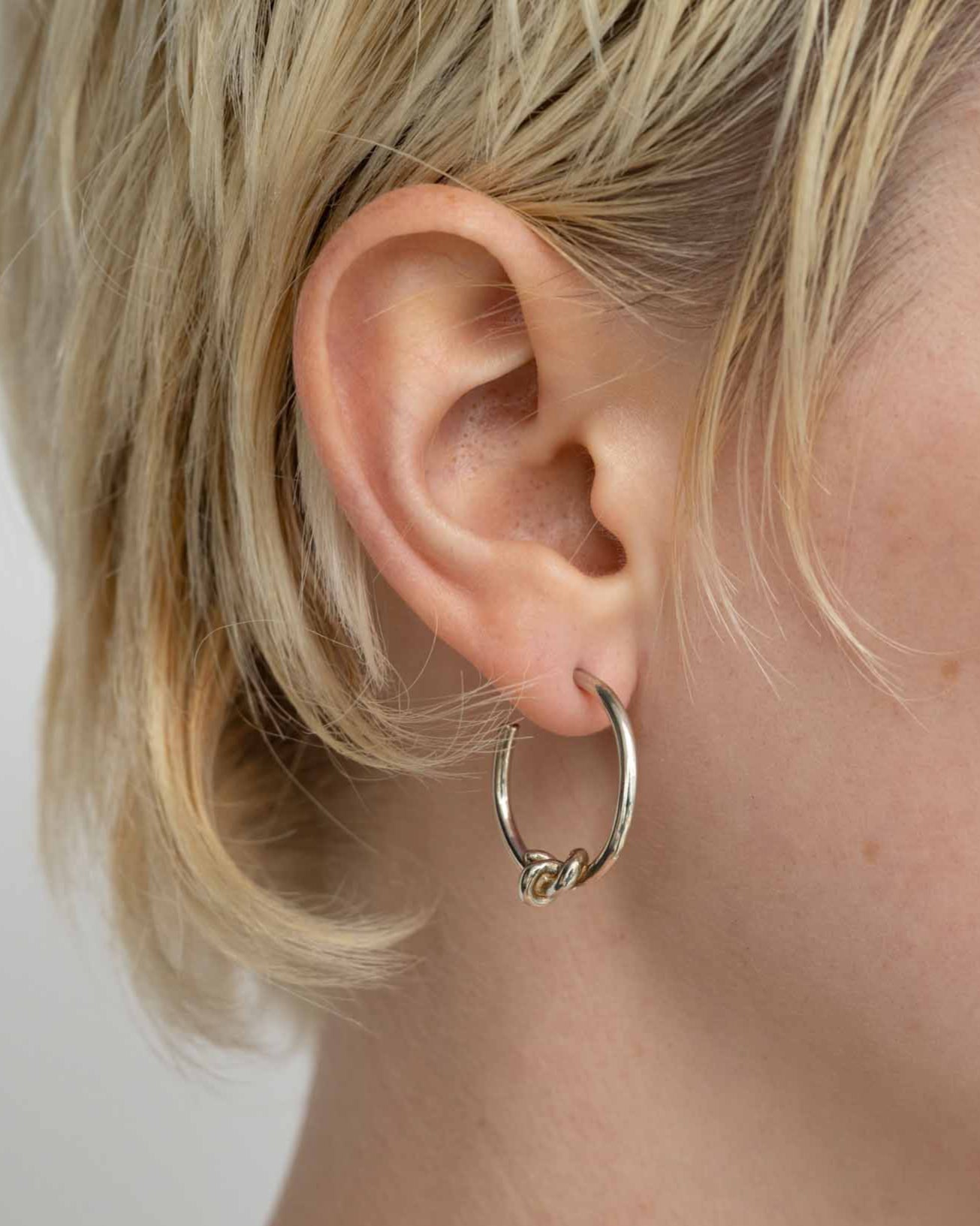 Billie Hoops / Silver