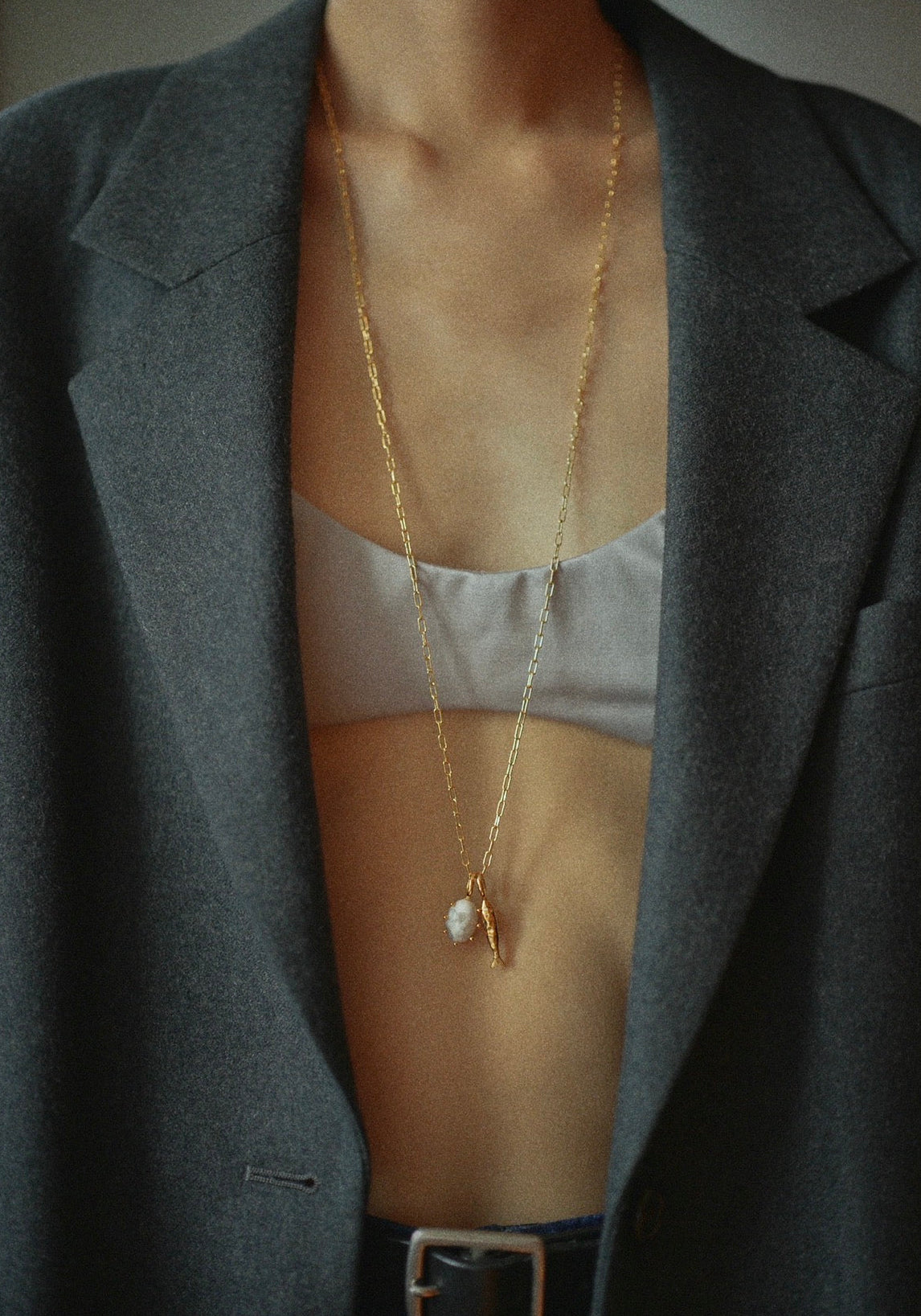 10月1日発送予定【予約商品】Stone Charm Howlite / Gold