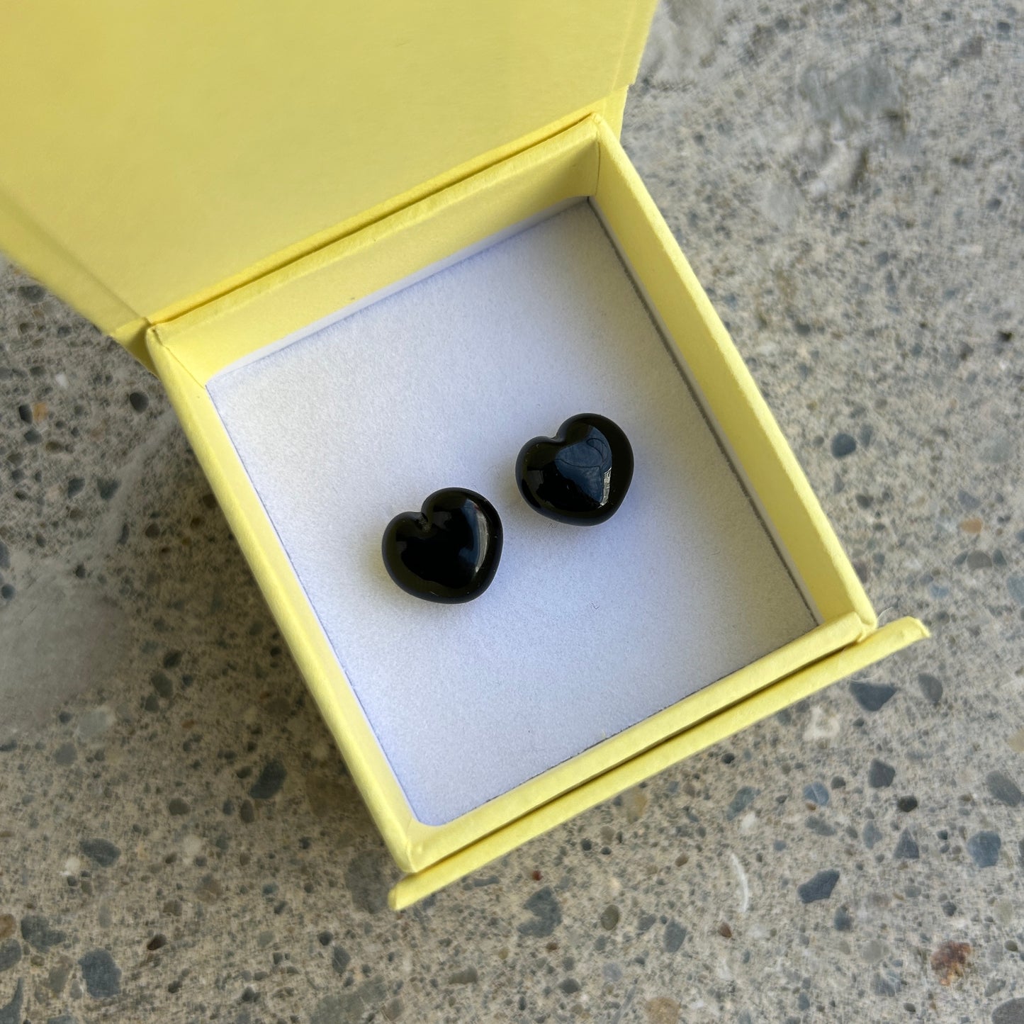 Love Glass Studs / Black