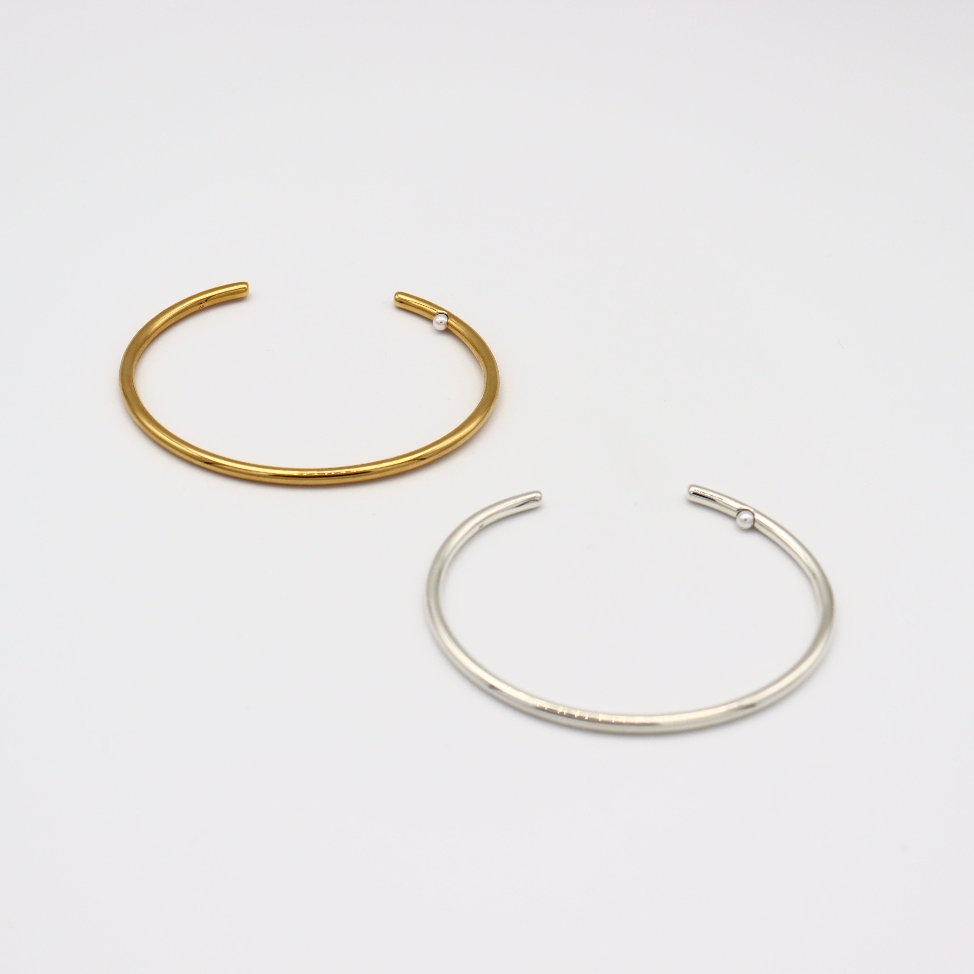One Pearl Bangle（Gold / Silver）＜PAULINE STUDIO ポーリーン
