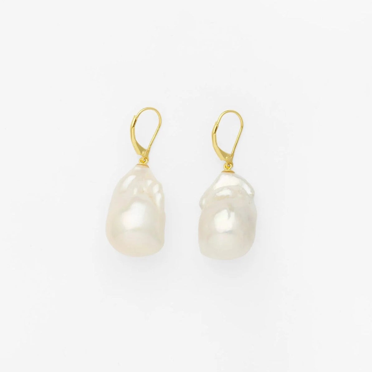 Cocoon Pearl Pierce / Gold