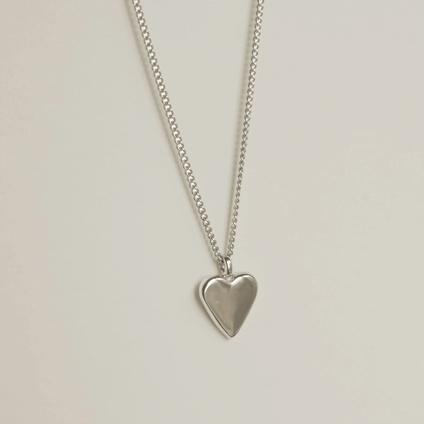 Freyja Heart Necklace / Silver