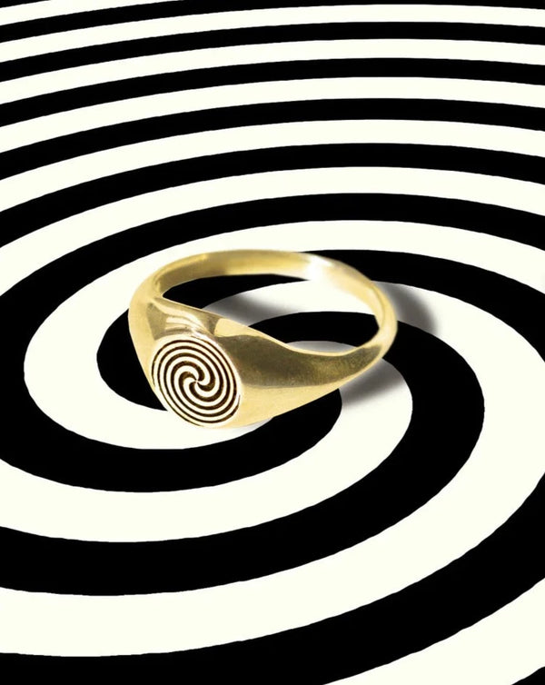 Hypnosis Circle Ring / Gold