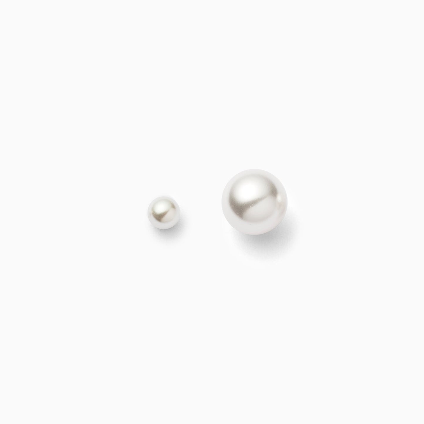 Pearl Studs 4mm 片耳