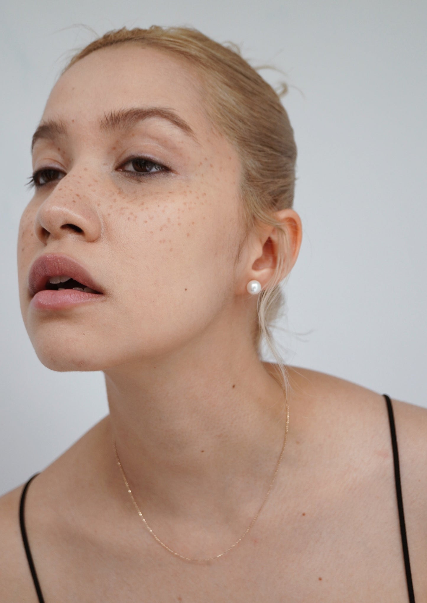 Pearl Studs 8mm 片耳