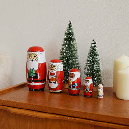 World Merry Christmas / Matryoshka