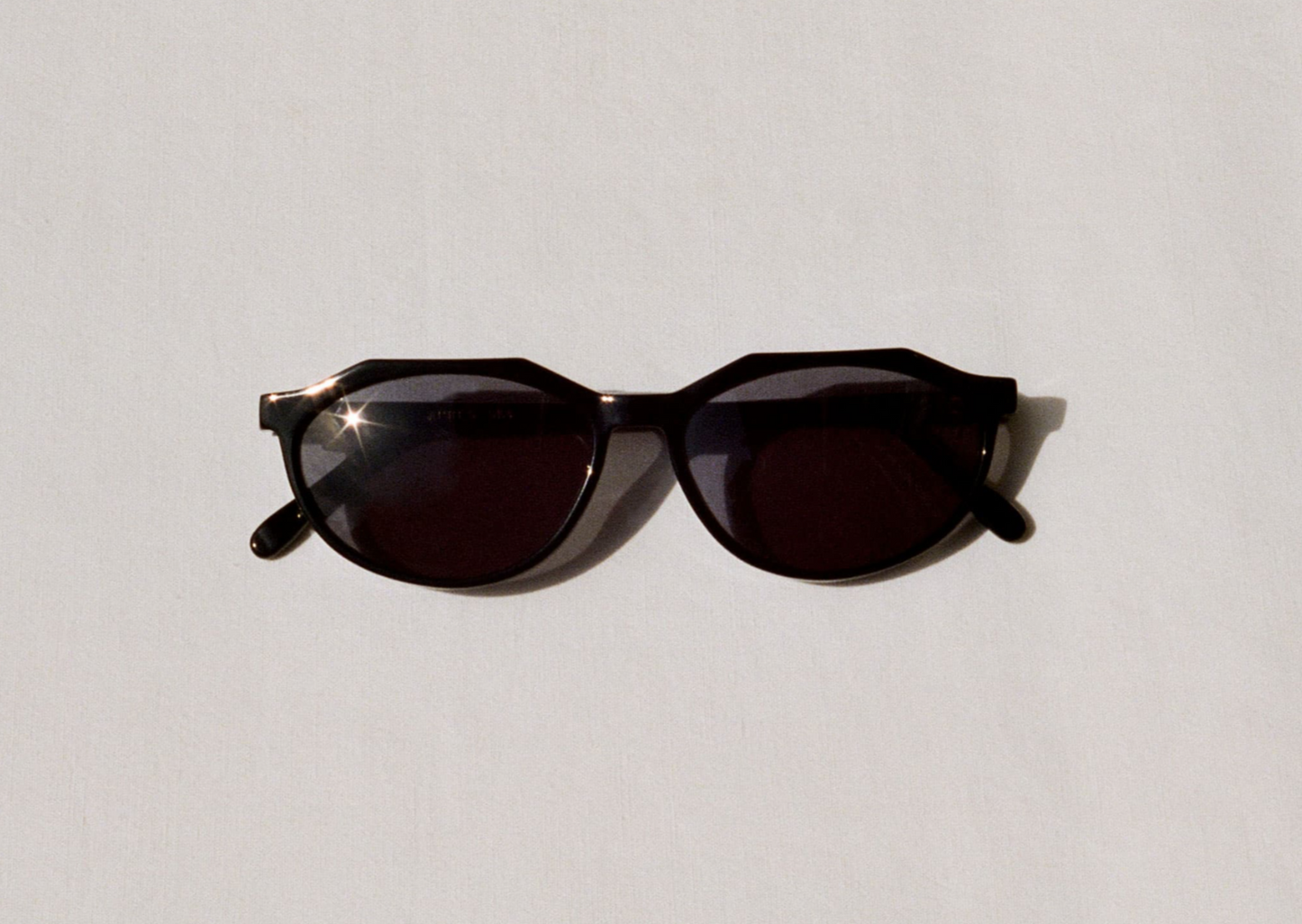 Louise Sunglasses / Black
