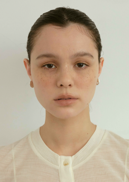 Oyster Studs 片耳（Gold / Silver）