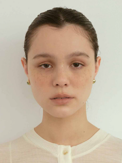 Orla Stone Studs Peridot （Gold / Silver）