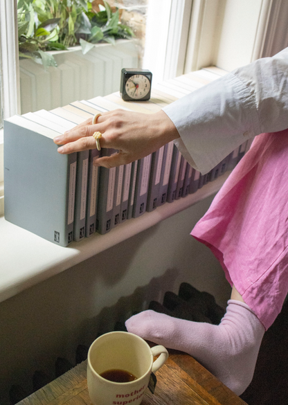 Ivory Glass Ring / Daisy