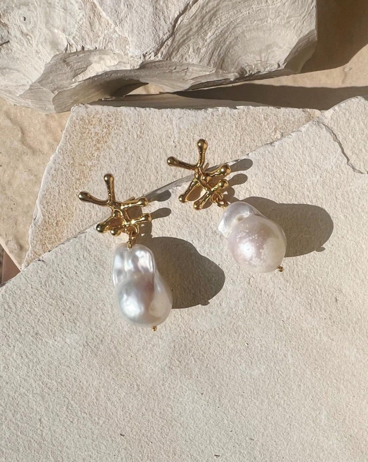 Nuria Pierce Pearl / Gold