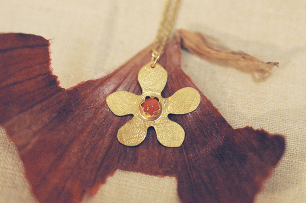 Lyra Flower Necklace