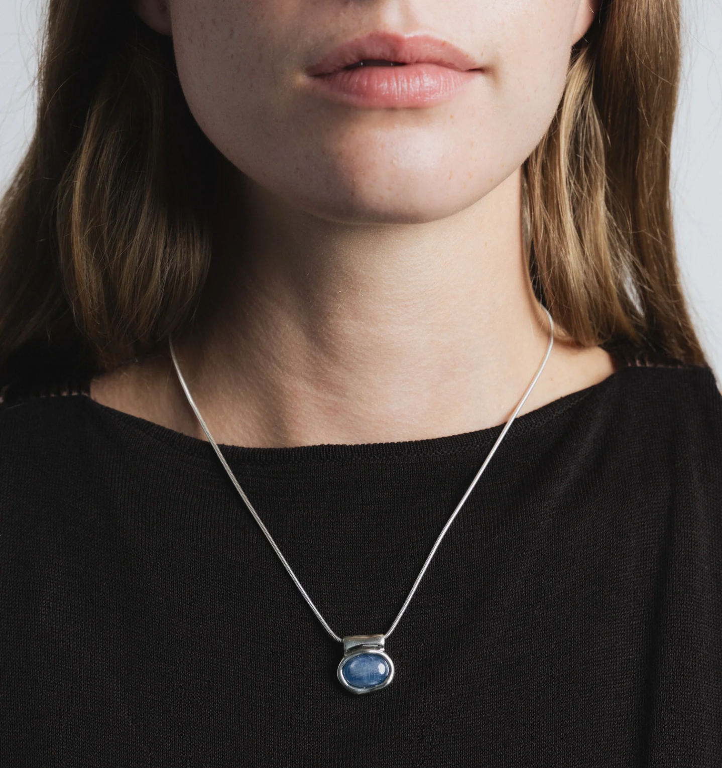 Imogen Necklace / Blue Kyanite