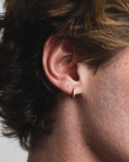 Huggie Hoops / Gold