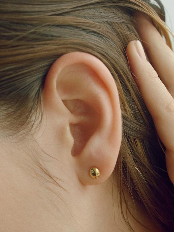 Olive Studs 片耳（Gold / Silver）＜PAULINE STUDIO ポーリーン 
