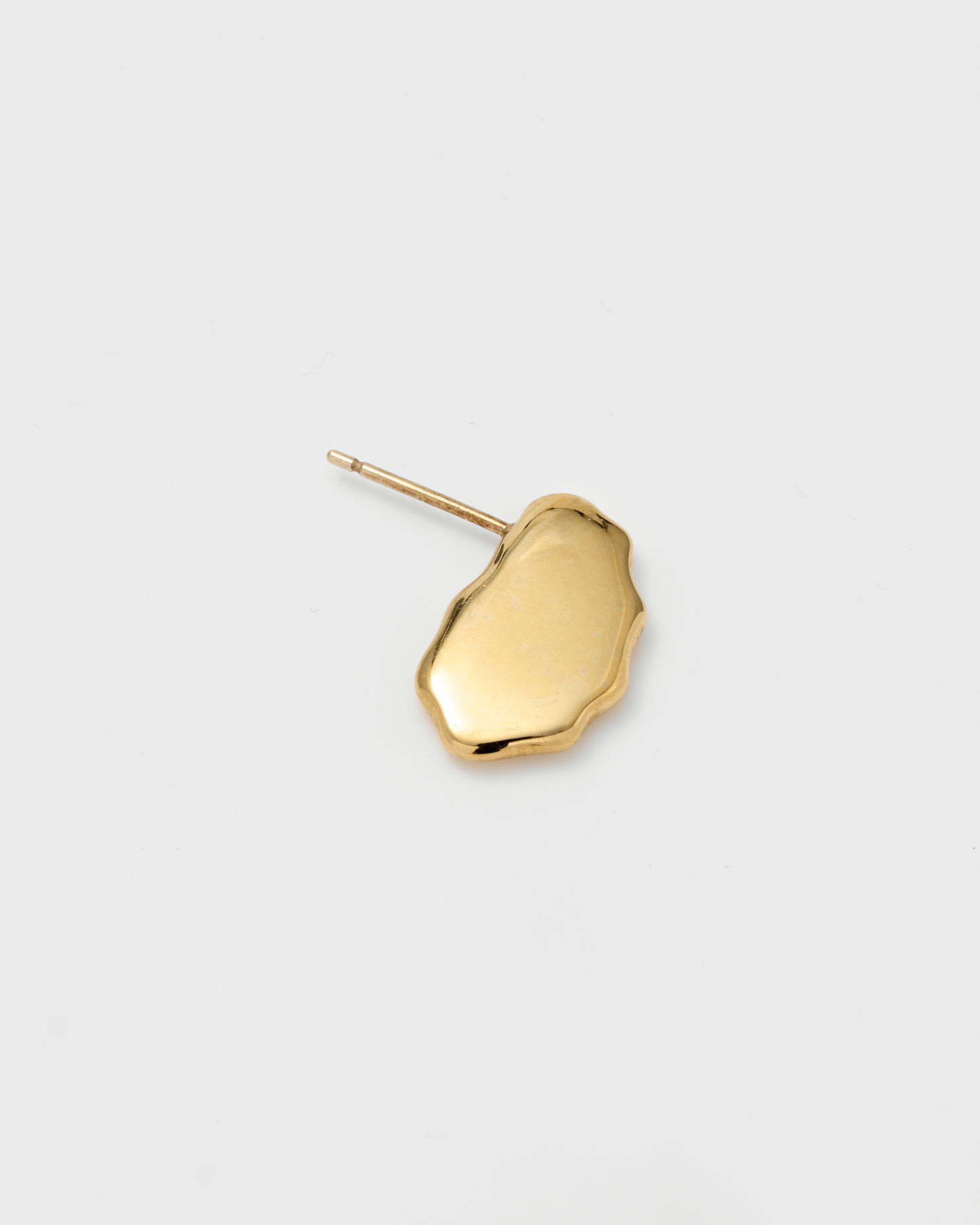 Oyster Studs 片耳 / Gold