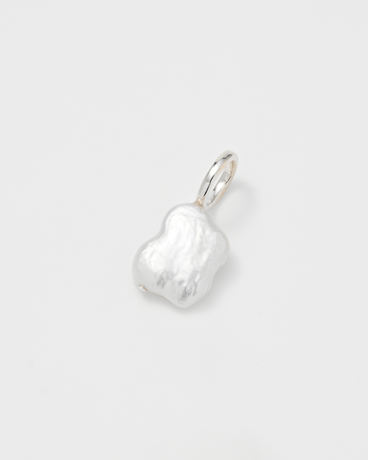 Pearl Charm / Silver