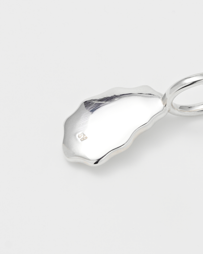 Oyster Charm / Silver