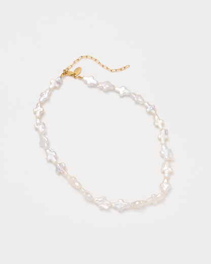 Cross Pearl Necklace / Gold