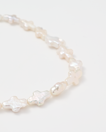 Cross Pearl Necklace / Gold