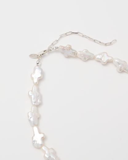 Cross Pearl Necklace / Silver