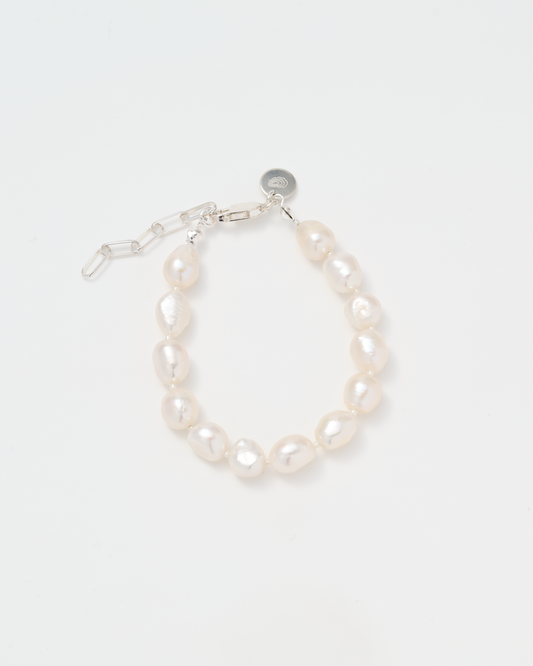 Baroque Pearl  Bracelet / Silver