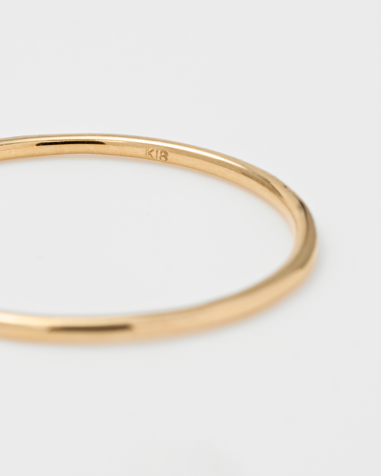Skiny Ring / 18K