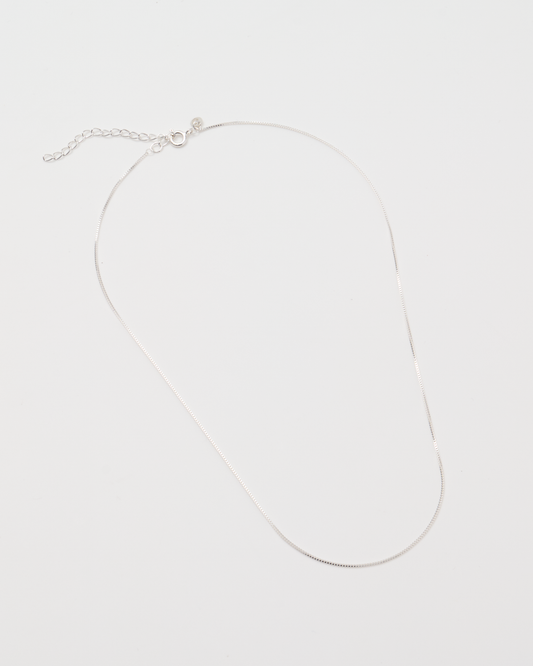 Thin Box Chain Necklace / Silver