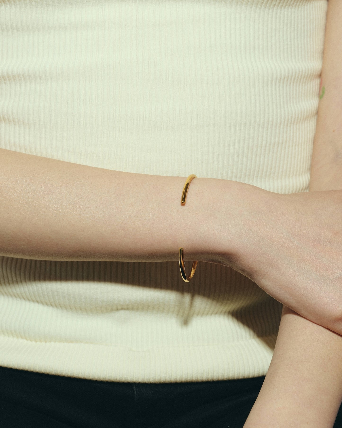 One Pearl Bangle（Gold / Silver）