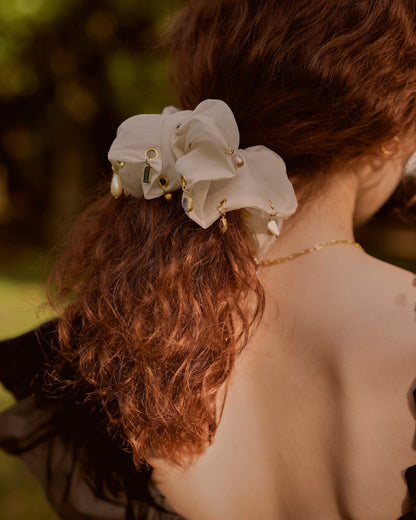 Charm Scrunchie / Gold