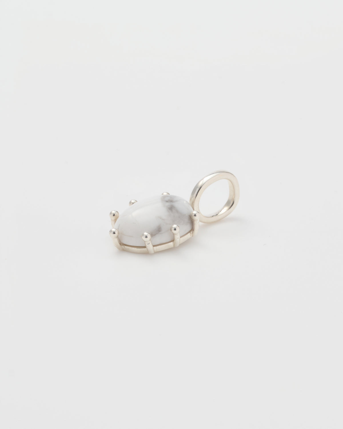 10月1日発送予定【予約商品】Stone Charm Howlite / Silver
