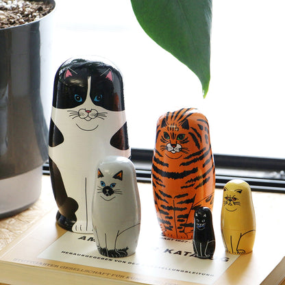 Feline 5 / Matryoshka