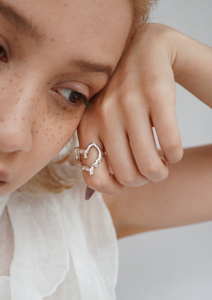 Carmen Heart Ring / Silver