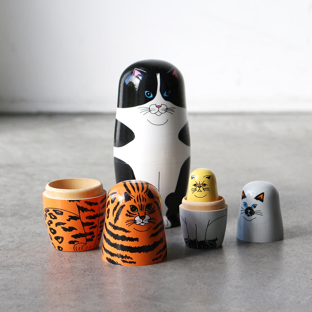 Feline 5 / Matryoshka