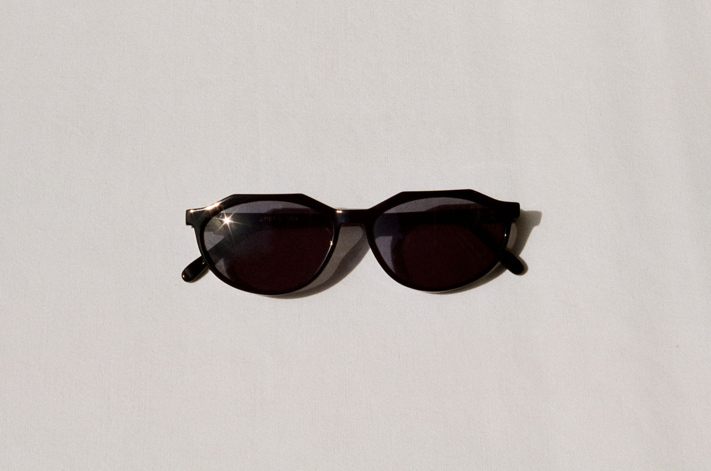 Louise Sunglasses / Black