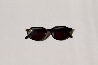 Louise Sunglasses / Black