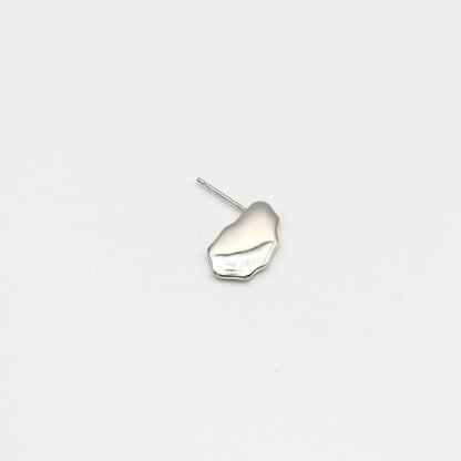 Oyster Studs 片耳（Gold / Silver）