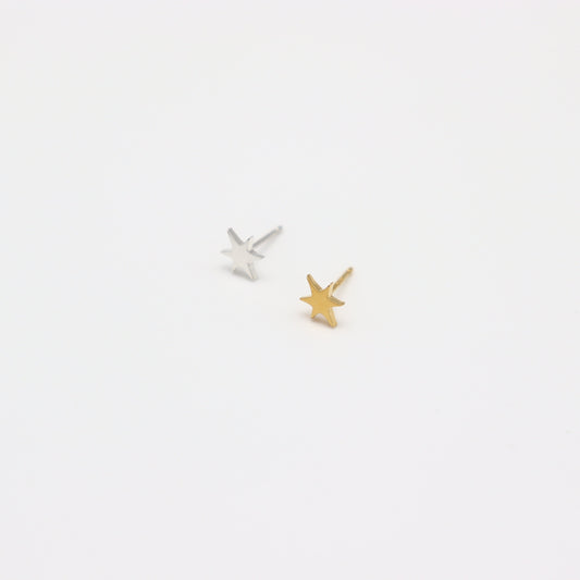 Sparkle Studs 片耳（Gold / Silver）