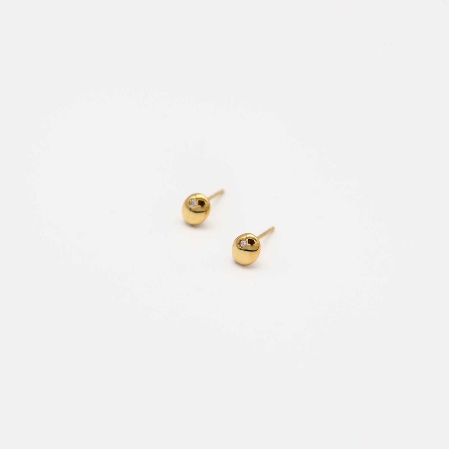 Olive Studs 片耳（Gold / Silver）