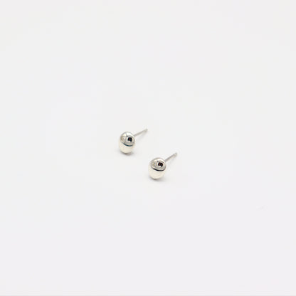 Olive Studs 片耳（Gold / Silver）