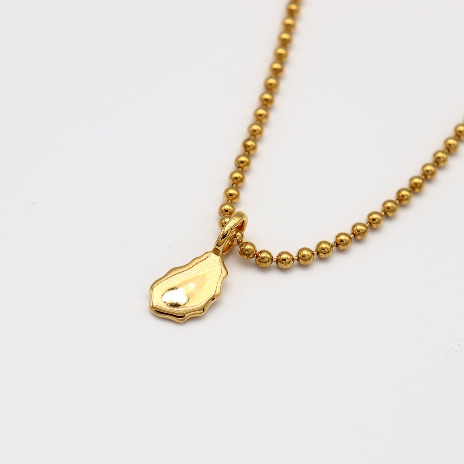 Oyster Charm（Gold / Silver） ＜PAULINE STUDIO ポーリーンン