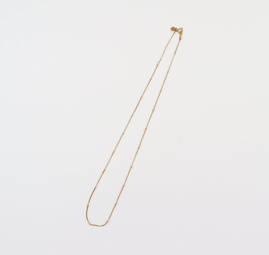 Fine Skip Chain Necklace / 18K