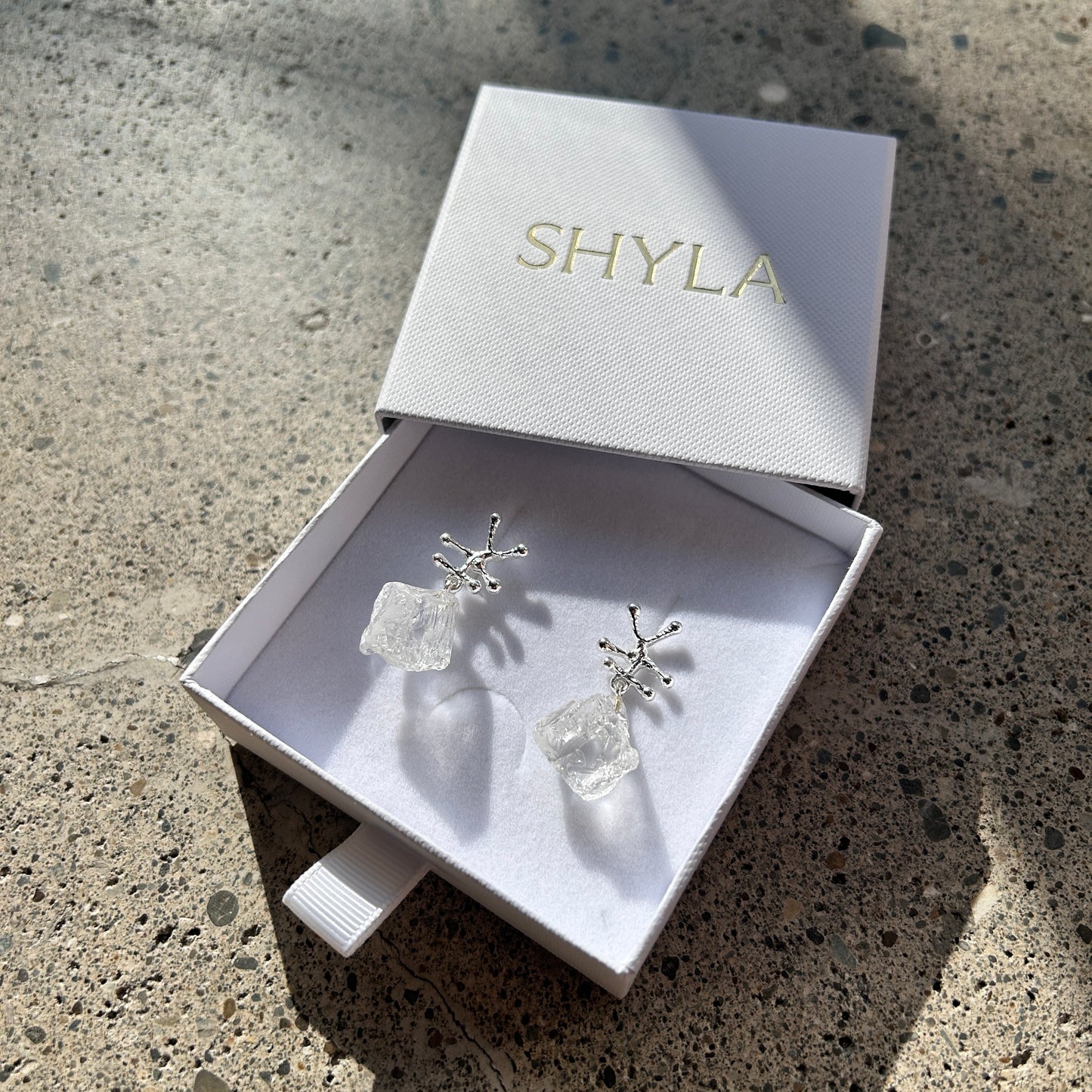 Nuria Pierce Crystal / Silver