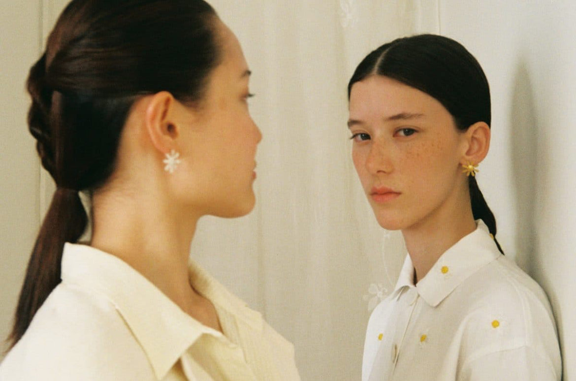 Rita Flower Pierce / Gold