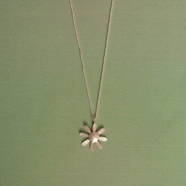 Rita Flower Necklace / Silver