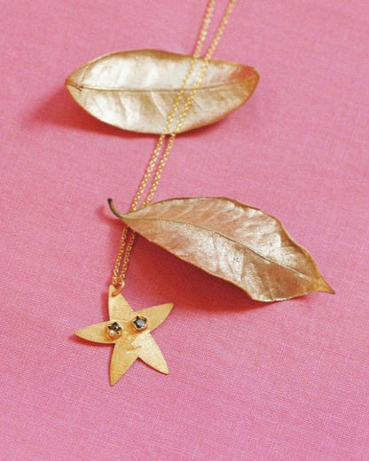 Vega Star Necklace / Gold