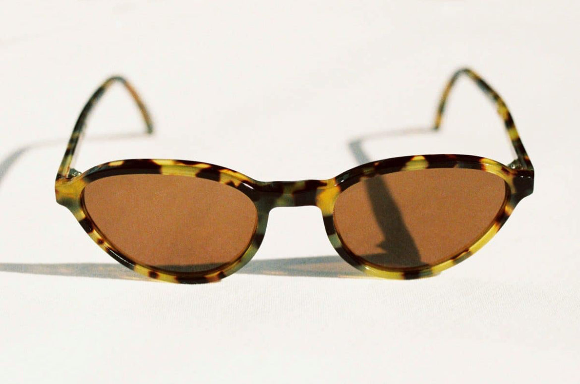 Isabella Sunglass / Turtle