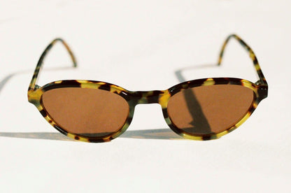 Isabella Sunglass / Turtle