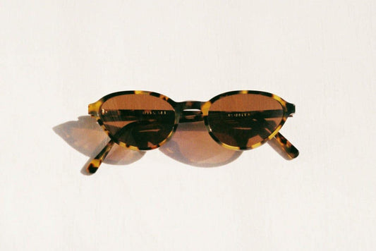 Isabella Sunglass / Turtle
